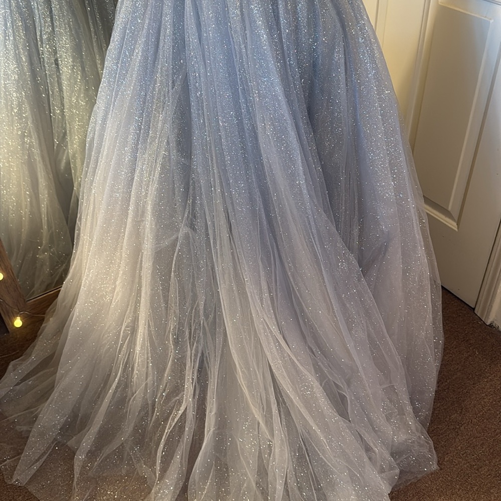 MAC DUGGAL
Blue Glitter One-Shoulder Ombre Gown with Bow - Picture 13 of 15